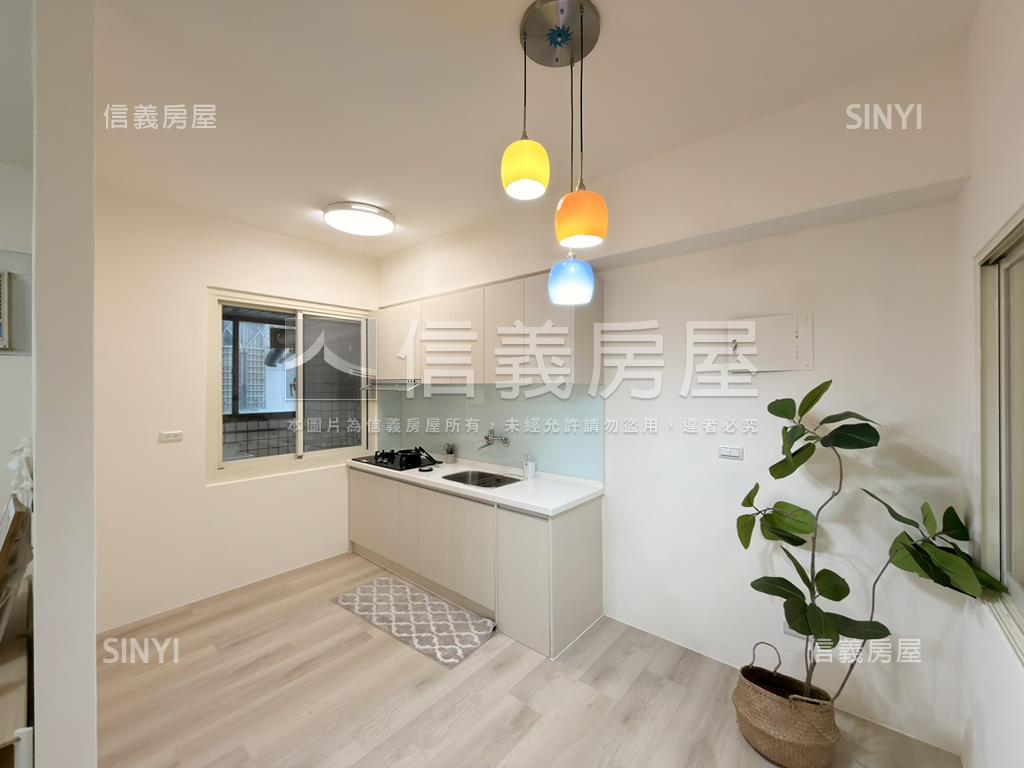 忠福商圈｜裝潢湛美三房房屋室內格局與周邊環境