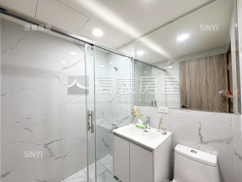 忠福商圈｜裝潢湛美三房房屋室內格局與周邊環境