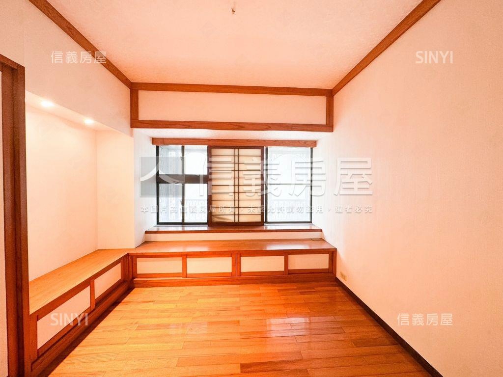 正言路哈佛稀有大五房平車房屋室內格局與周邊環境
