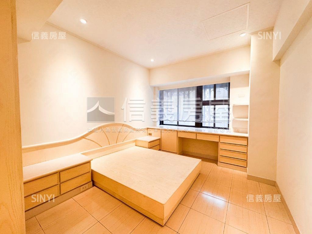 正言路哈佛稀有大五房平車房屋室內格局與周邊環境