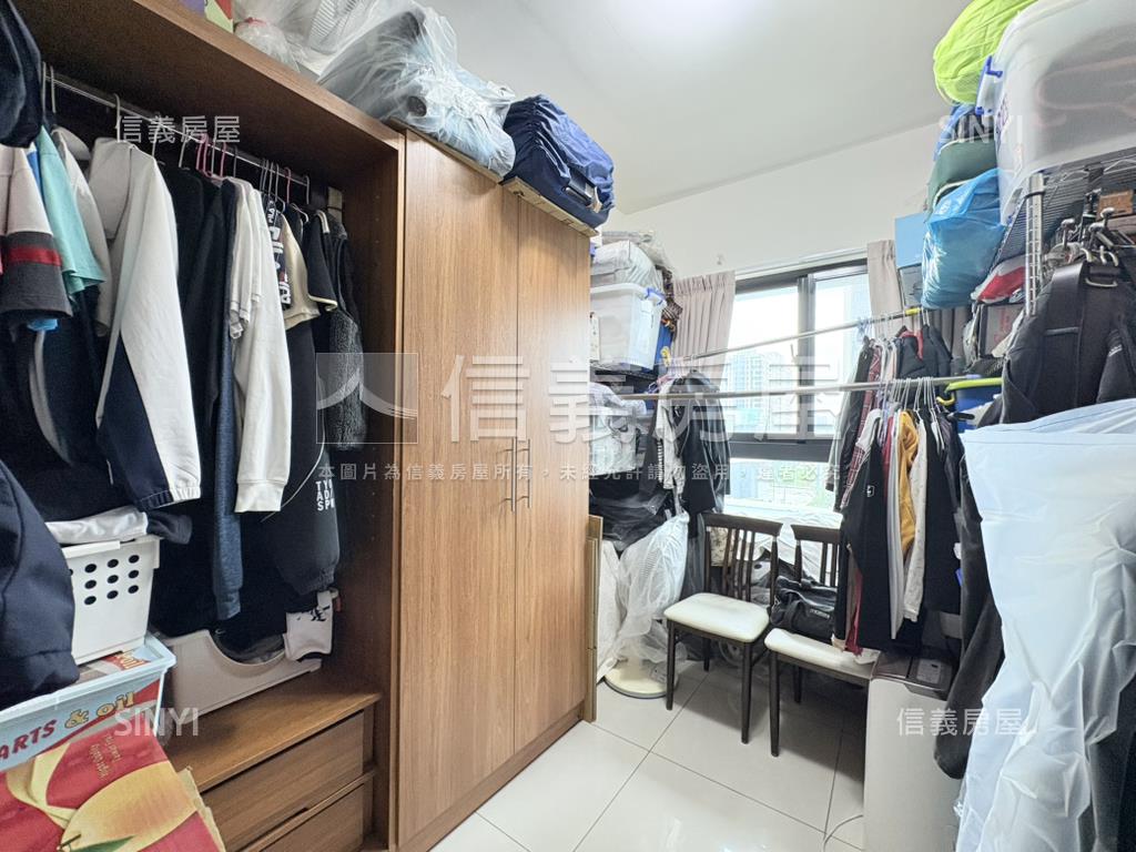 商業區☆高ＣＰ值３房美屋房屋室內格局與周邊環境