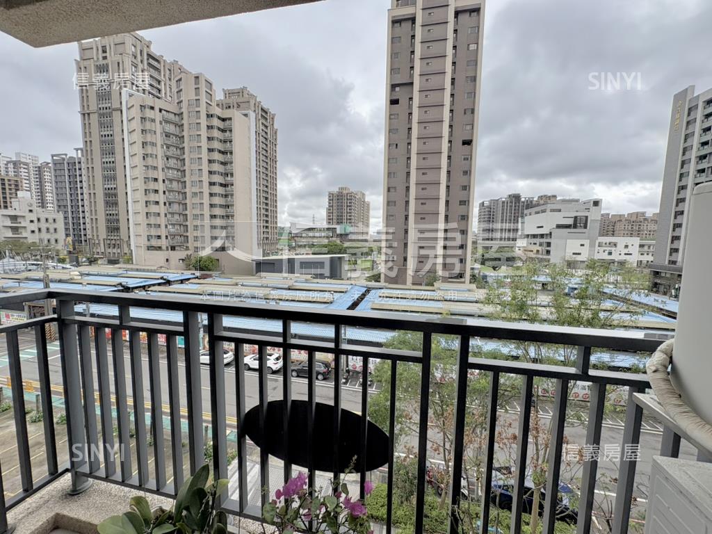 商業區☆高ＣＰ值３房美屋房屋室內格局與周邊環境