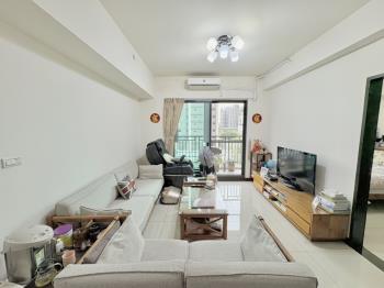 商業區☆高ＣＰ值３房美屋