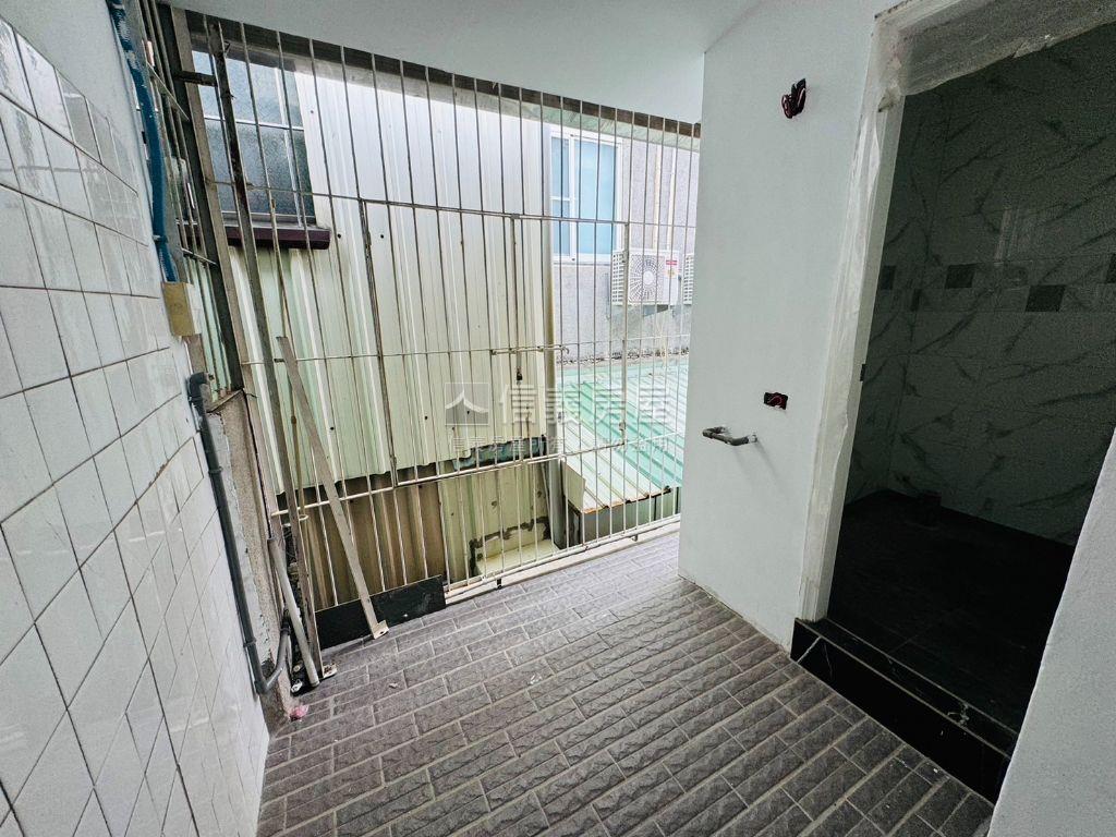 南區舒適美車墅房屋室內格局與周邊環境