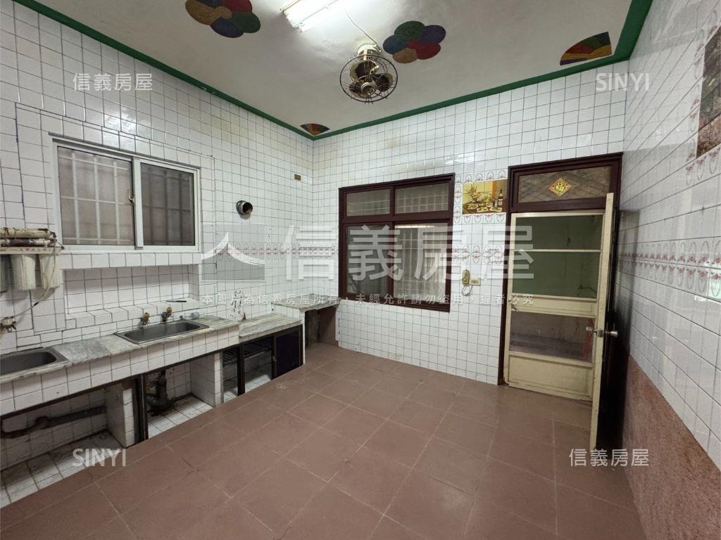 歸仁市心活路孝親傳統透天房屋室內格局與周邊環境