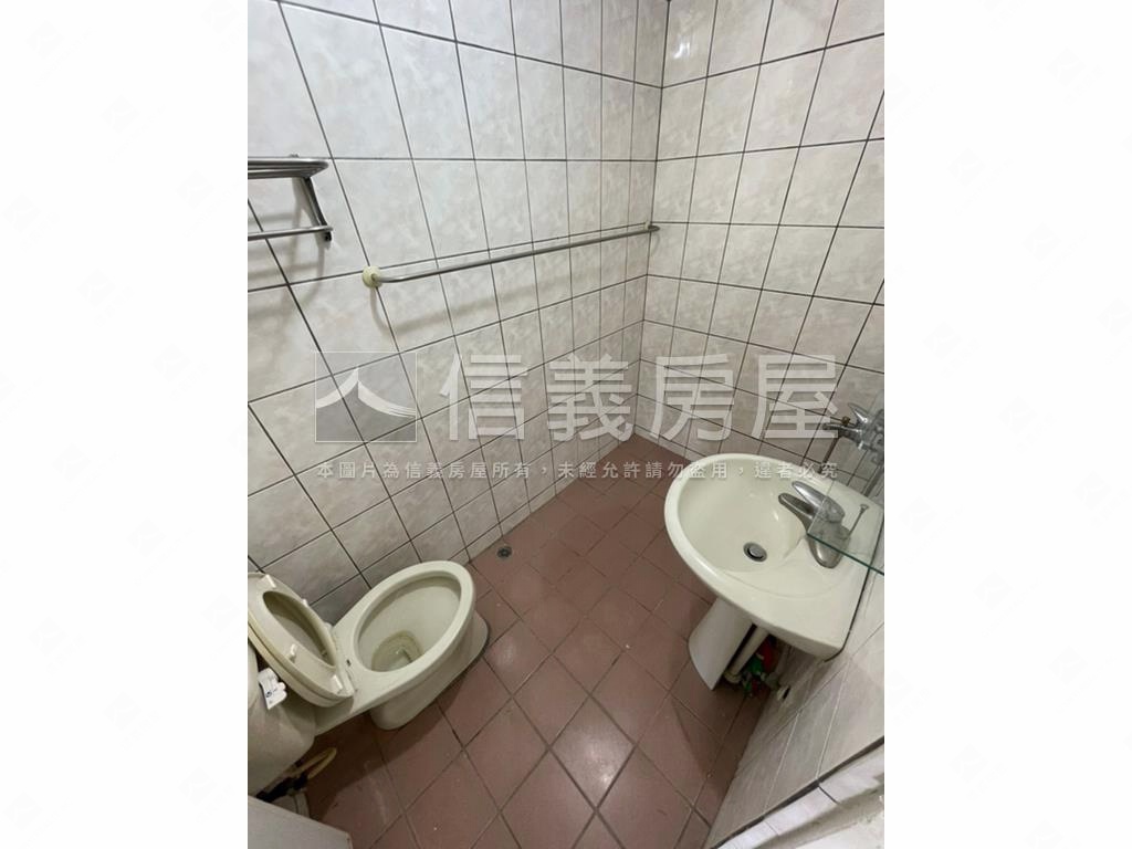 鄰台７４稀有美透天房屋室內格局與周邊環境