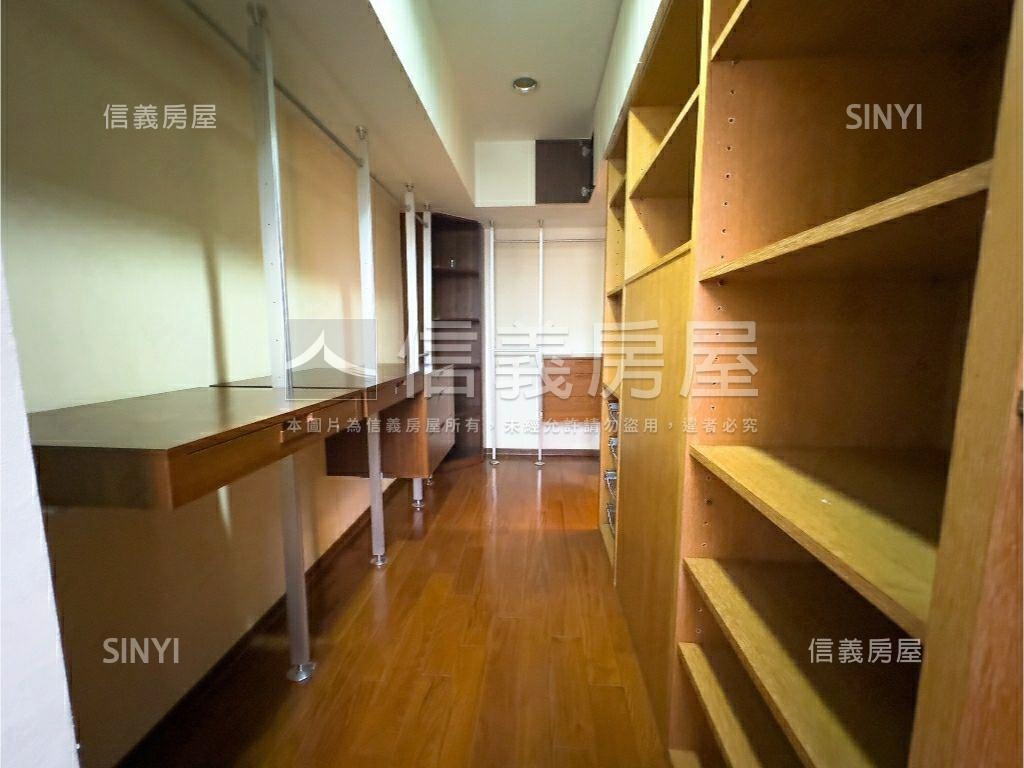 《台大御園》經典六房房屋室內格局與周邊環境