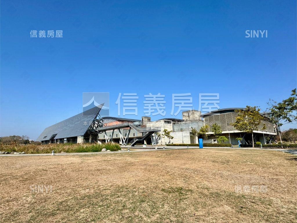 南科悅揚稀有頂樓戶房屋室內格局與周邊環境