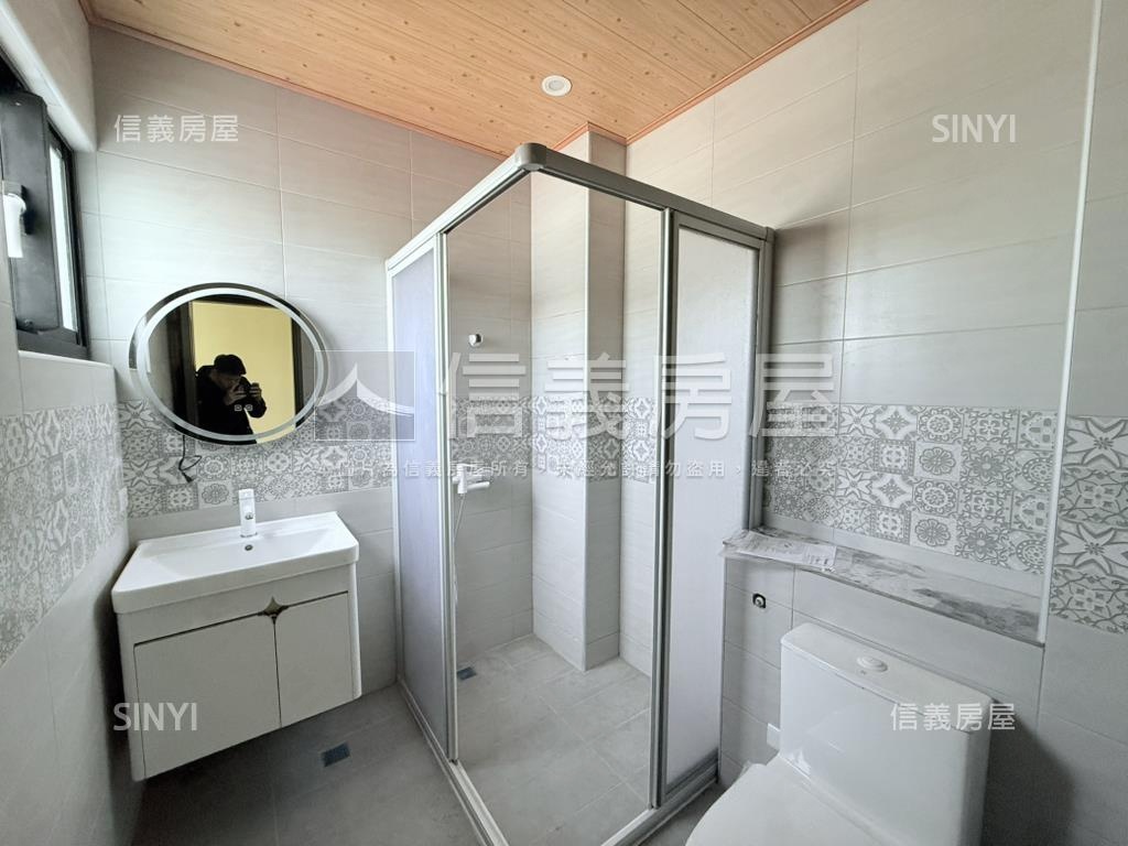 佳里全新電梯雙車墅Ａ１房屋室內格局與周邊環境