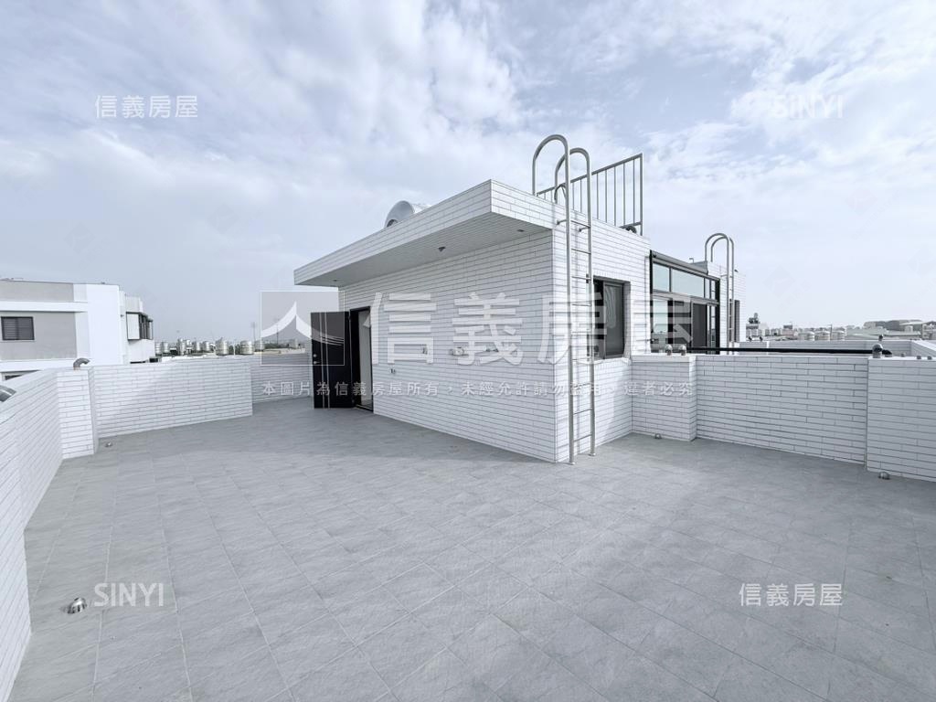 佳里全新電梯雙車墅Ａ１房屋室內格局與周邊環境