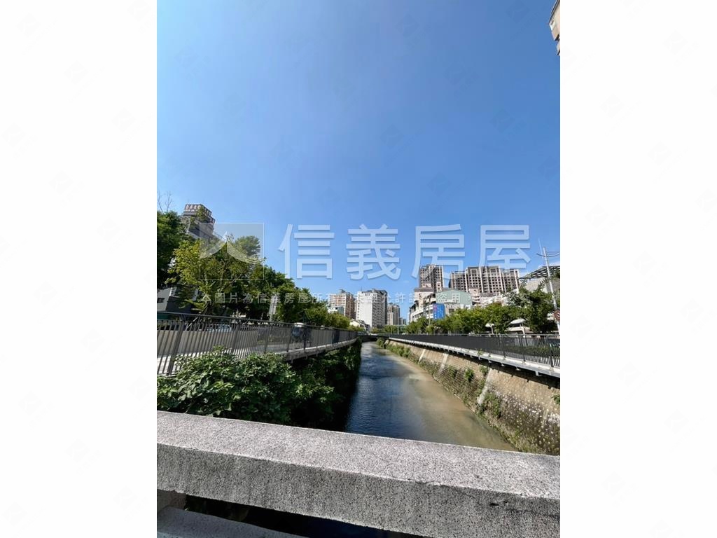 天津商圈華廈三房有車位房屋室內格局與周邊環境