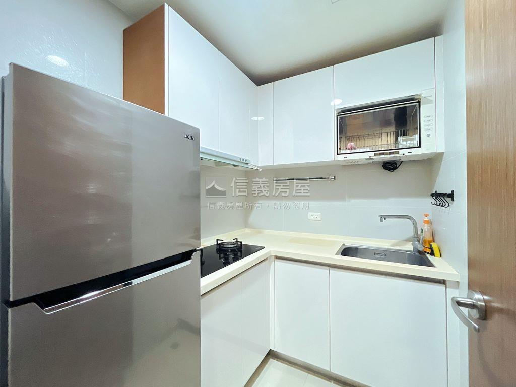 巨人稀有外棟朝南兩房房屋室內格局與周邊環境