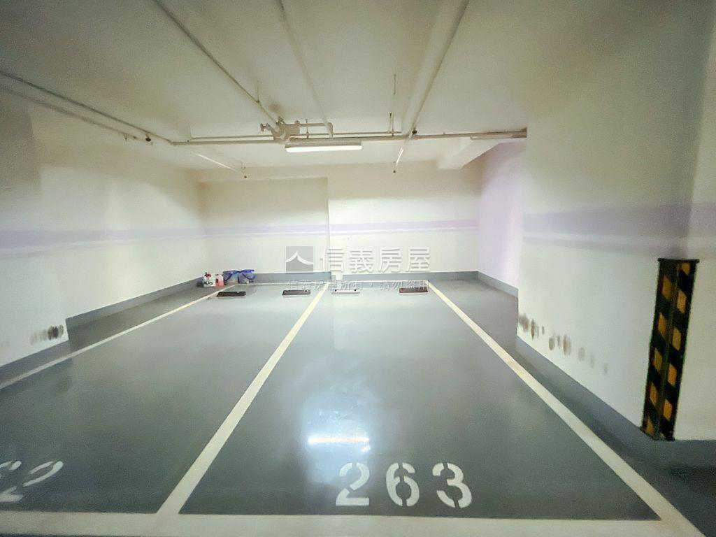 巨人稀有外棟朝南兩房房屋室內格局與周邊環境