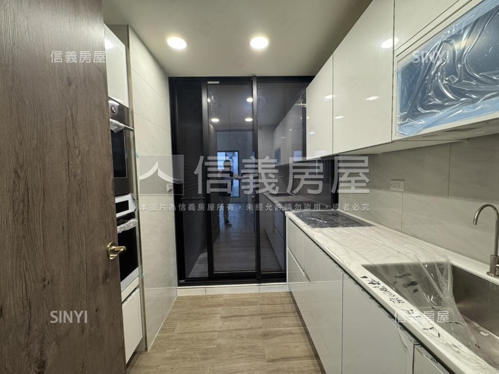 央北鑫建築Ｂ１三房加車位房屋室內格局與周邊環境