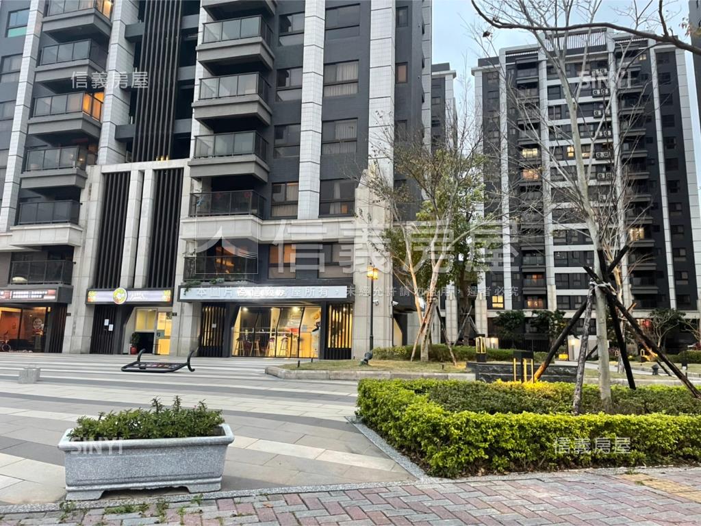 成家大璽中高樓層兩房車位房屋室內格局與周邊環境