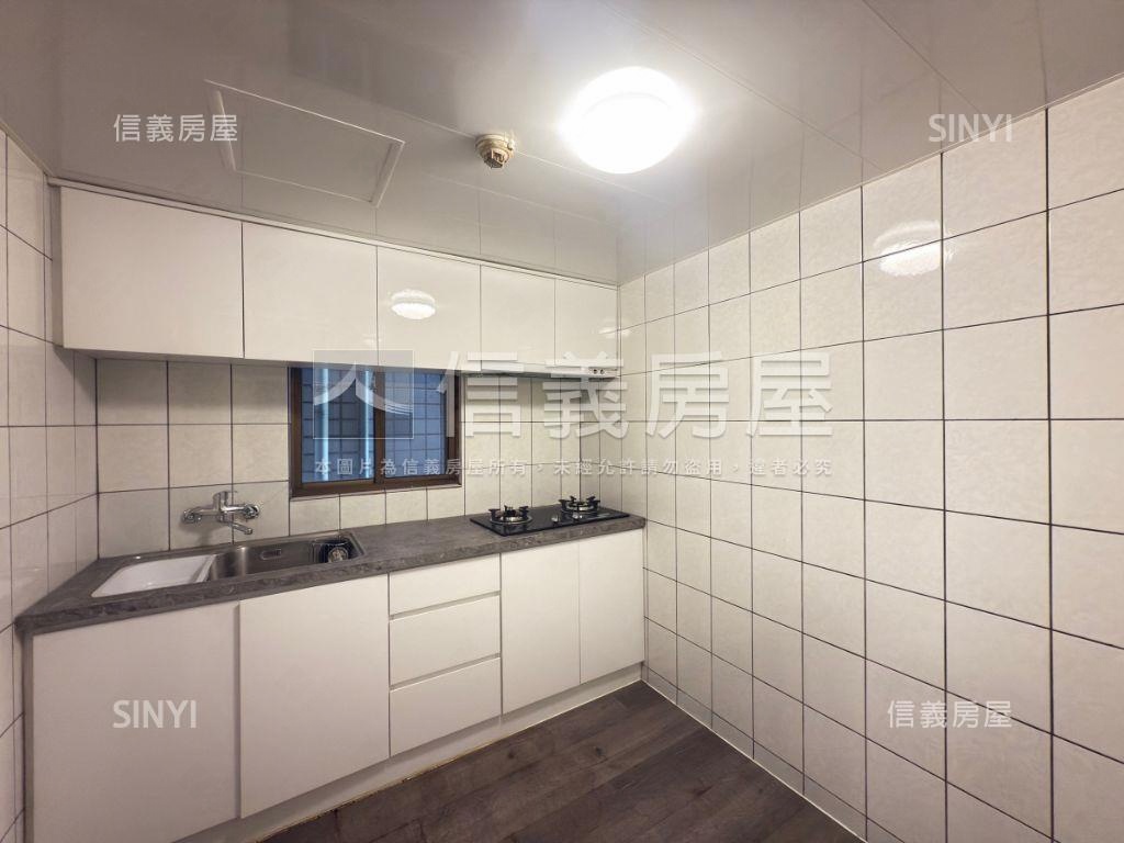 富貴小城３房華廈房屋室內格局與周邊環境