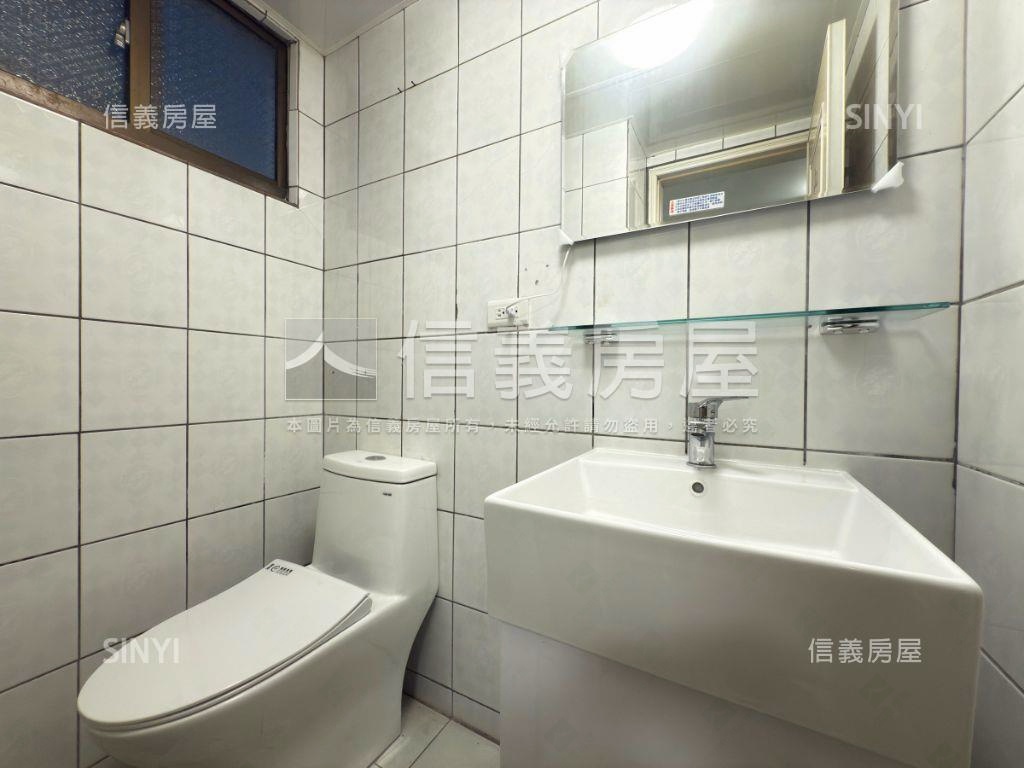 富貴小城３房華廈房屋室內格局與周邊環境