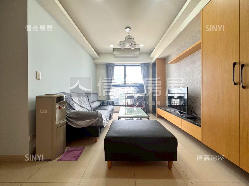 楠梓車站八年屋三房平車房屋室內格局與周邊環境