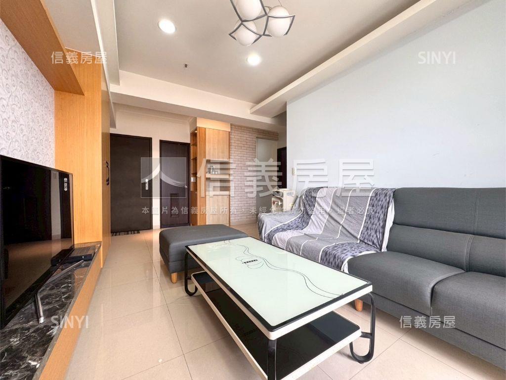 楠梓車站八年屋三房平車房屋室內格局與周邊環境