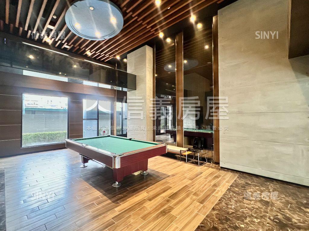 楠梓車站八年屋三房平車房屋室內格局與周邊環境