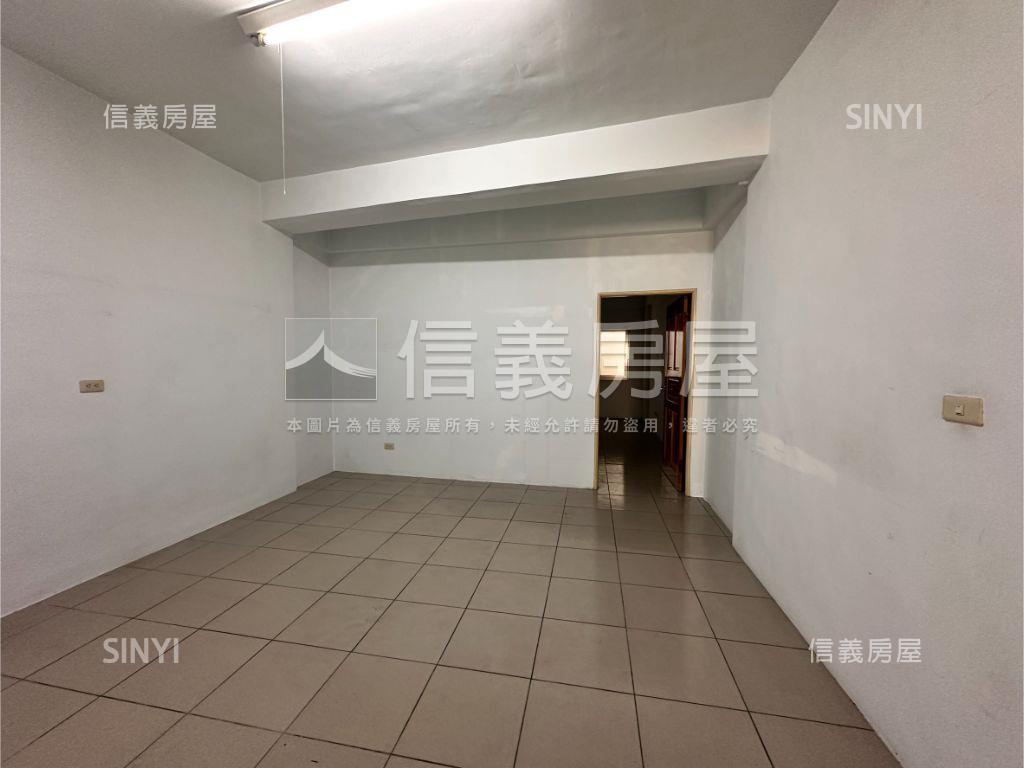 中興路大空間透店房屋室內格局與周邊環境