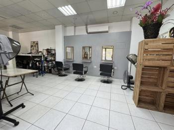 面公園大面寬樓店