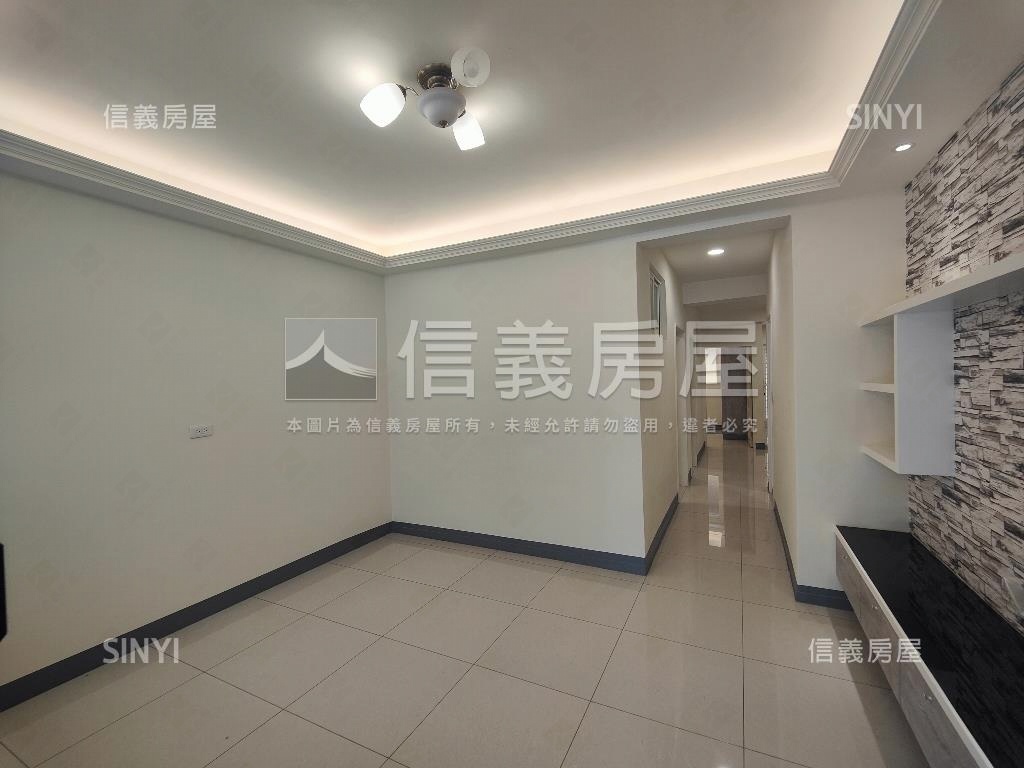 中興商圈一樓質感公寓房屋室內格局與周邊環境