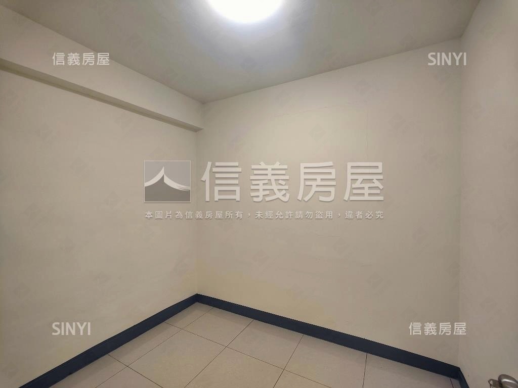 中興商圈一樓質感公寓房屋室內格局與周邊環境