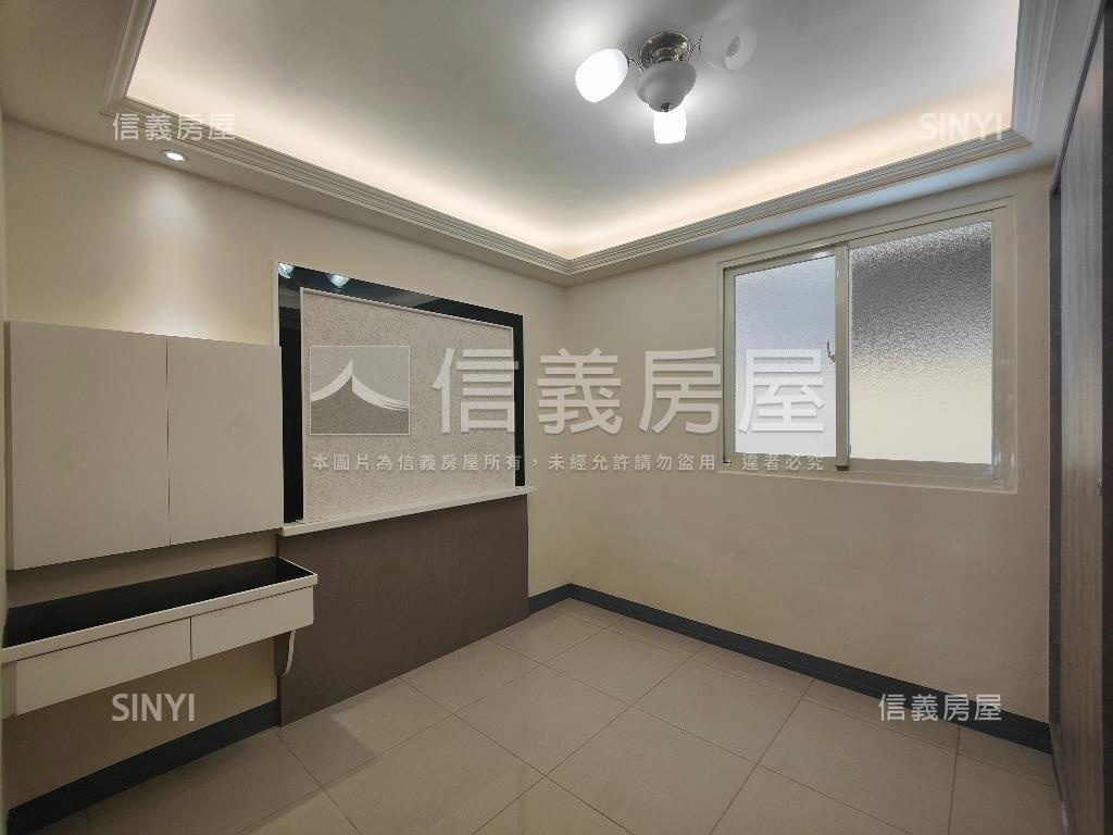 中興商圈一樓質感公寓房屋室內格局與周邊環境