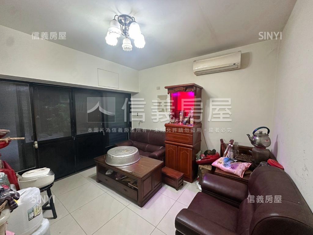 近捷運稀有黃金一樓房屋室內格局與周邊環境