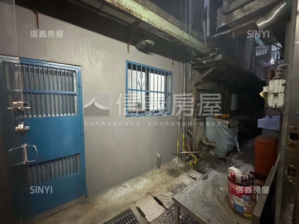 近捷運稀有黃金一樓房屋室內格局與周邊環境