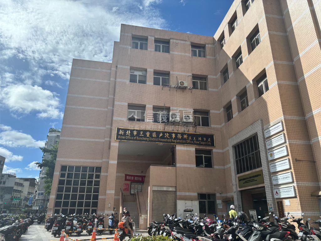 近三和國中捷運站稀有一樓房屋室內格局與周邊環境
