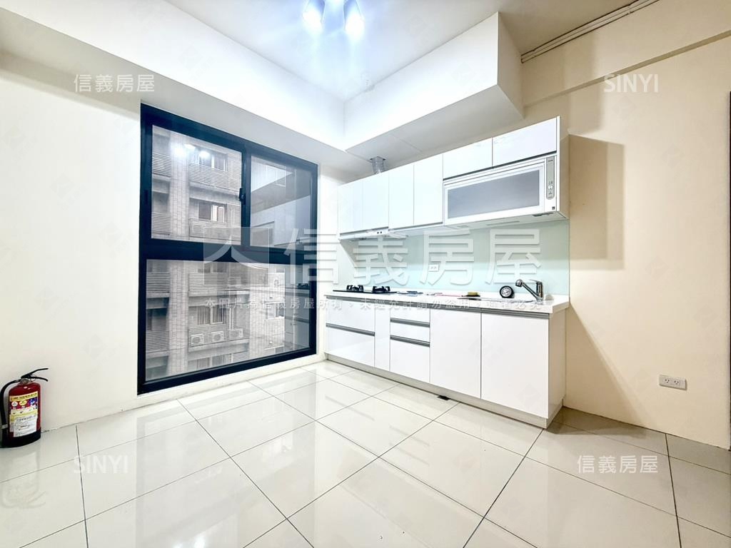 Ａ８雅苑兩房車位醫生的家房屋室內格局與周邊環境