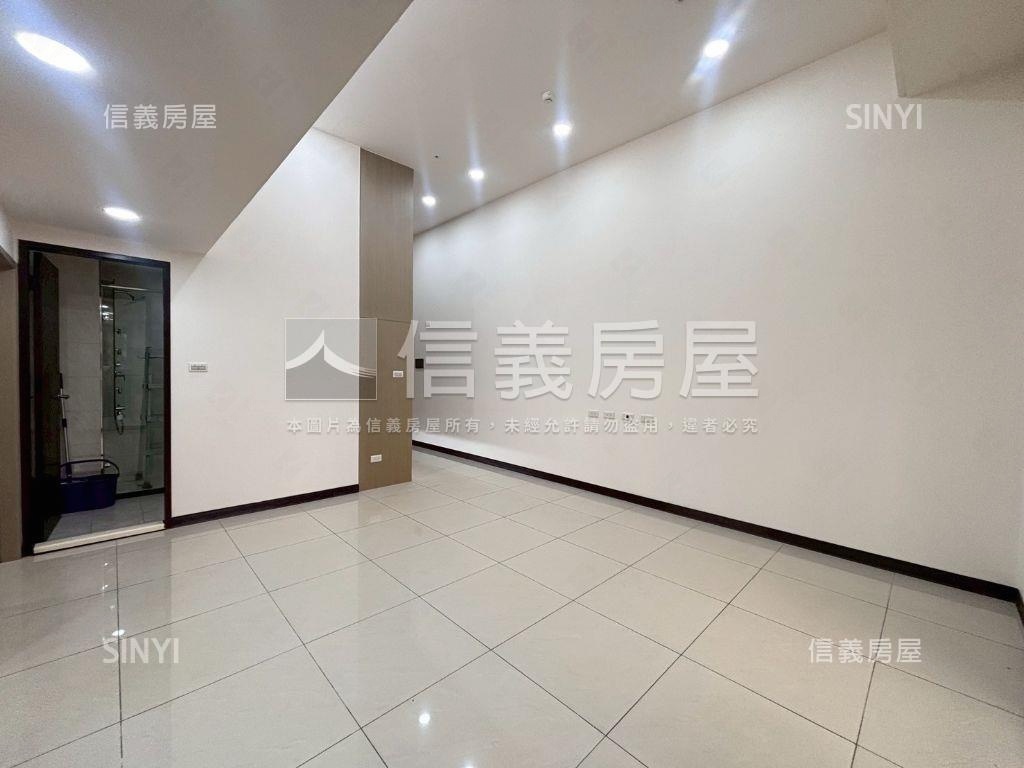 容邑優選露臺店鋪房屋室內格局與周邊環境