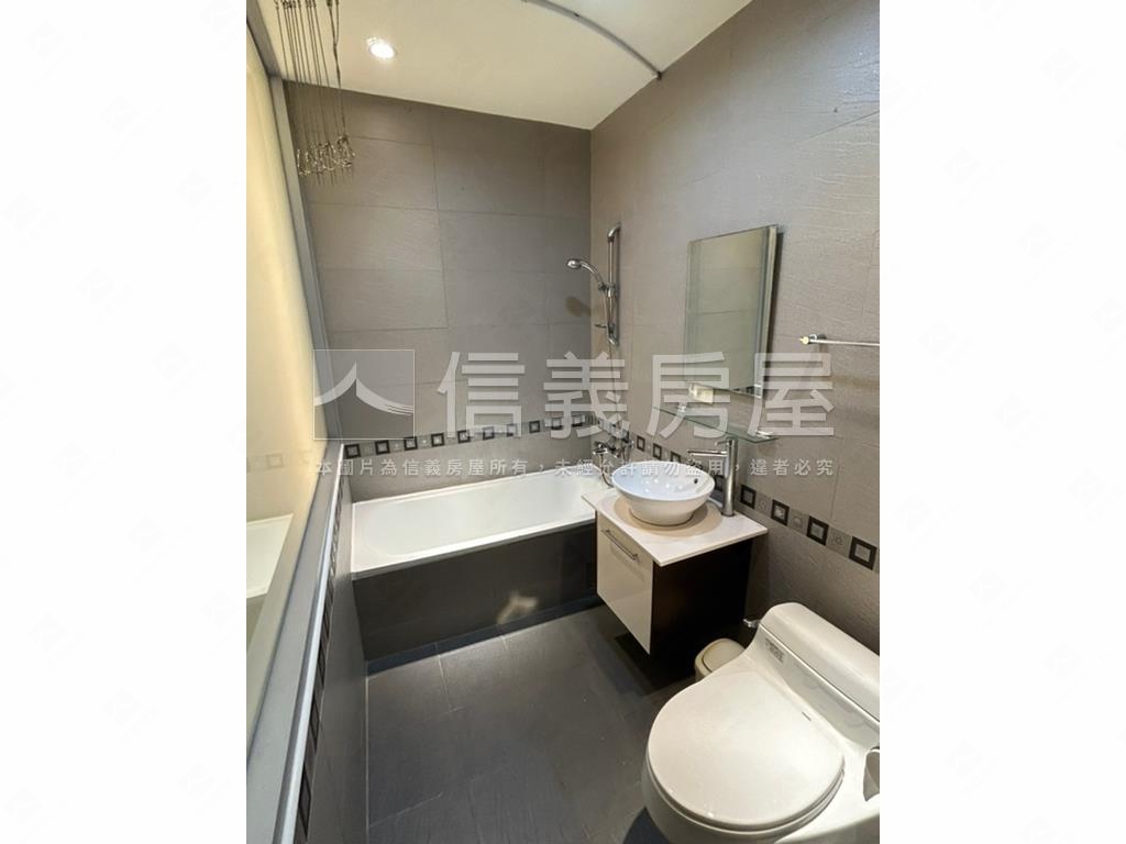 內湖捷運明亮裝潢美寓房屋室內格局與周邊環境