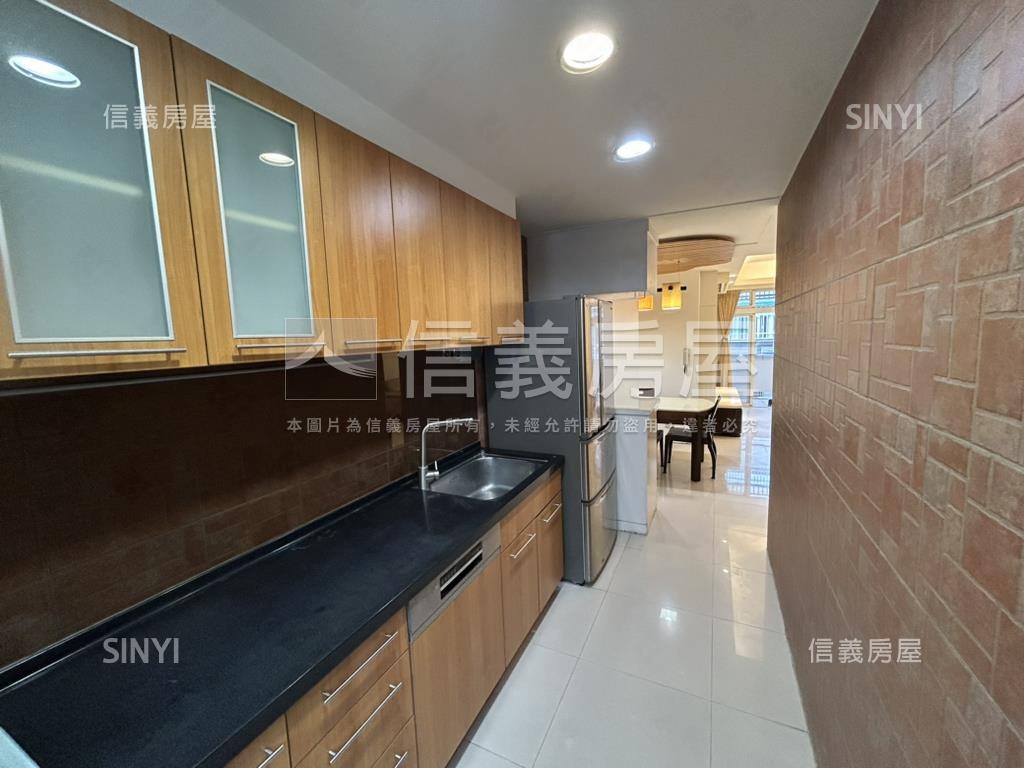 內湖捷運明亮裝潢美寓房屋室內格局與周邊環境