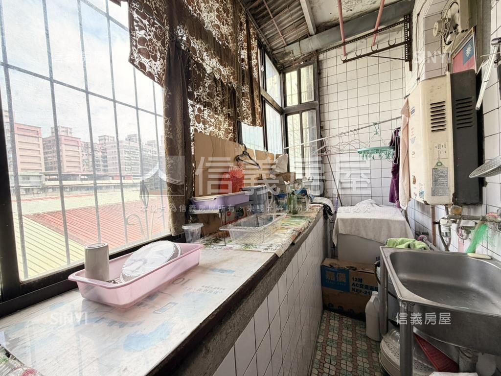 學校美景。樹海鼎家房屋室內格局與周邊環境