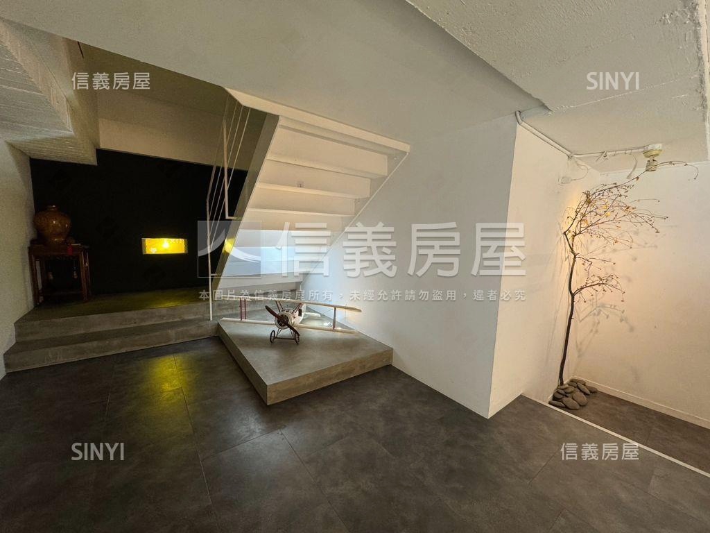 海華稀有複合式店面辦公室房屋室內格局與周邊環境