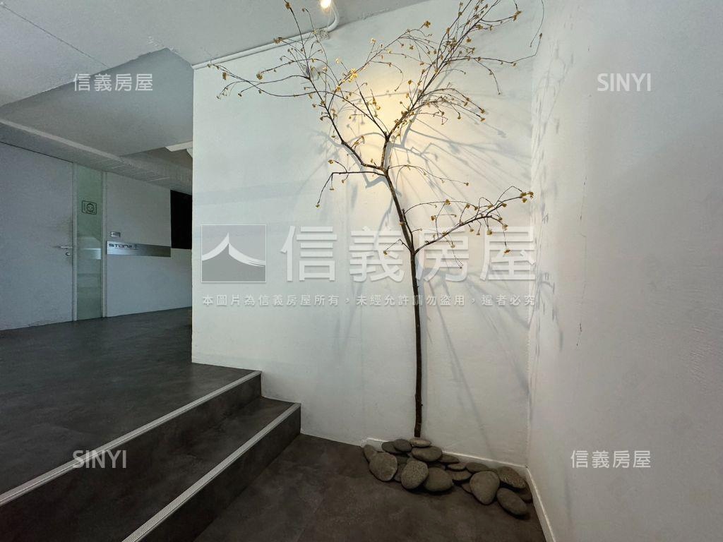 海華稀有複合式店面辦公室房屋室內格局與周邊環境
