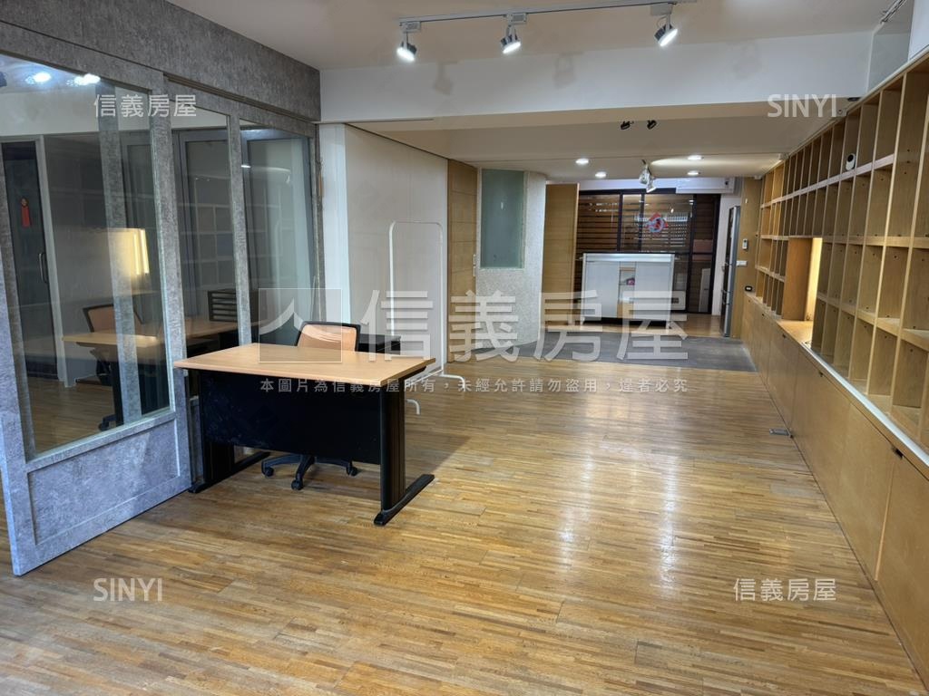 師大美妝黃金二樓房屋室內格局與周邊環境