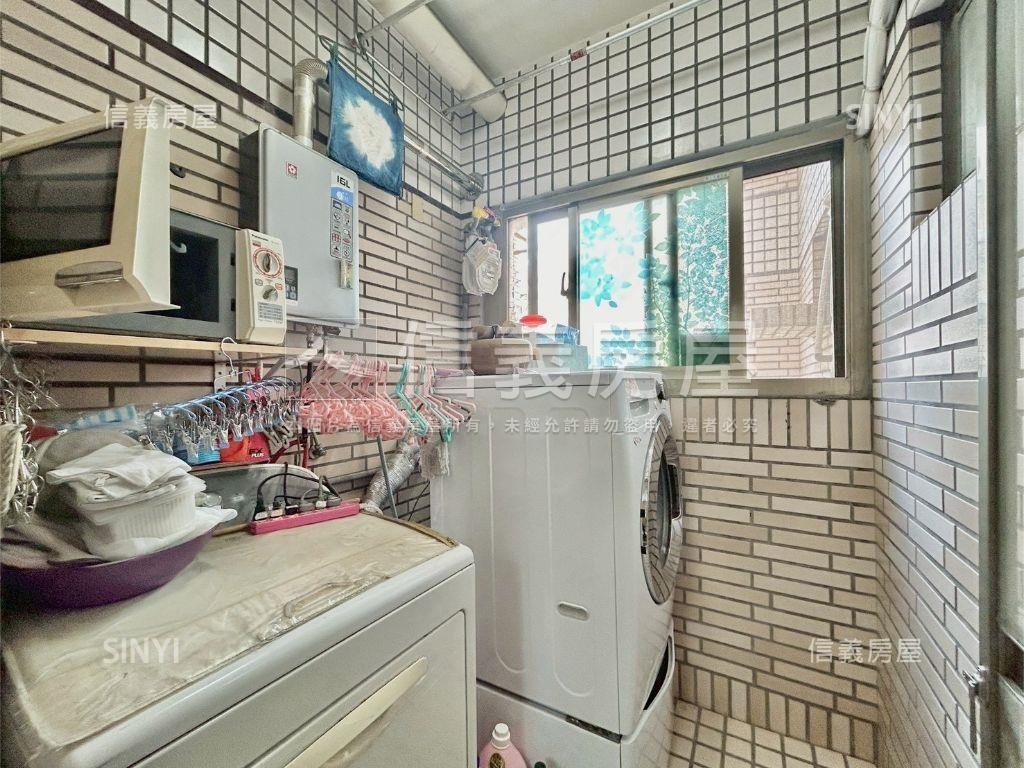 荷蘭村視野附平面車位房屋室內格局與周邊環境