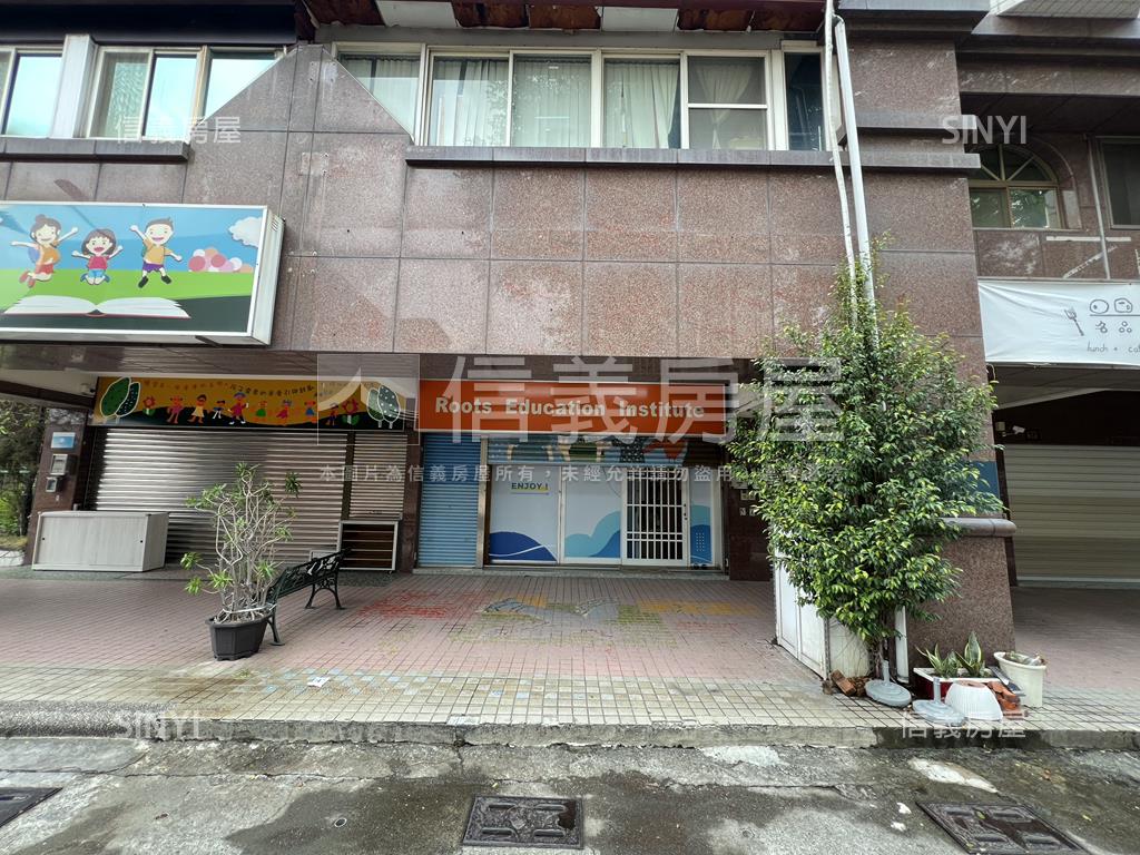 公園前‧鳳新‧補習班房屋室內格局與周邊環境