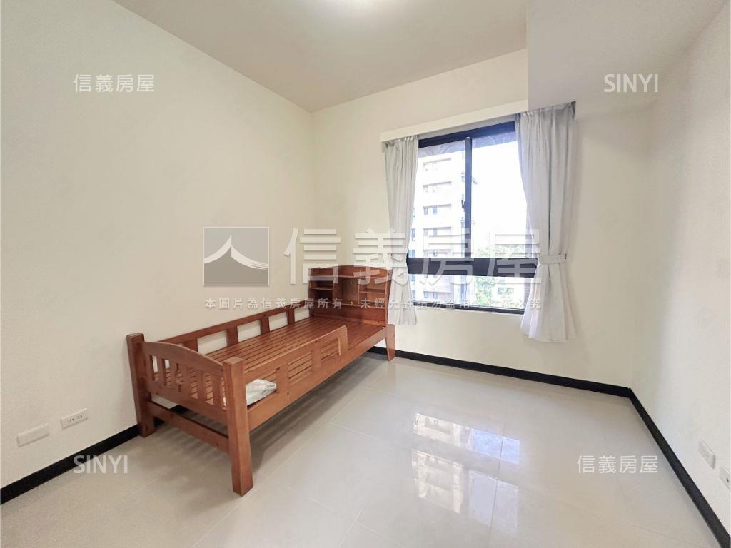 成功興隆御苑三房河岸視野房屋室內格局與周邊環境