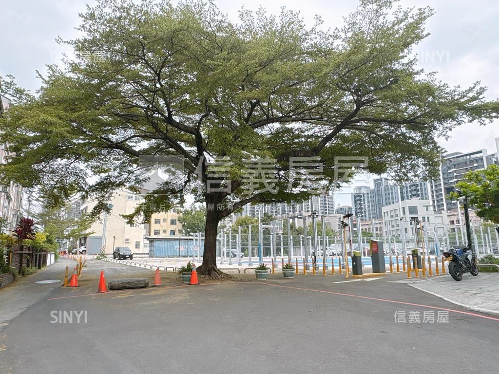 樹德商圈百坪土地稀有釋出房屋室內格局與周邊環境