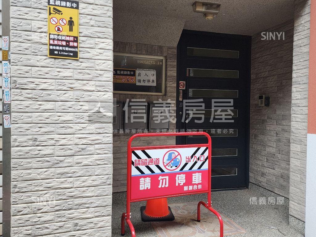 一中商圈輕屋齡投報佳透店房屋室內格局與周邊環境