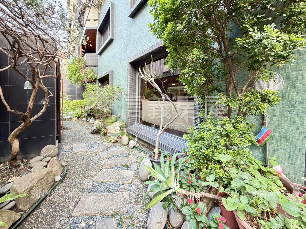 近文化中心面寬日系庭院宅房屋室內格局與周邊環境