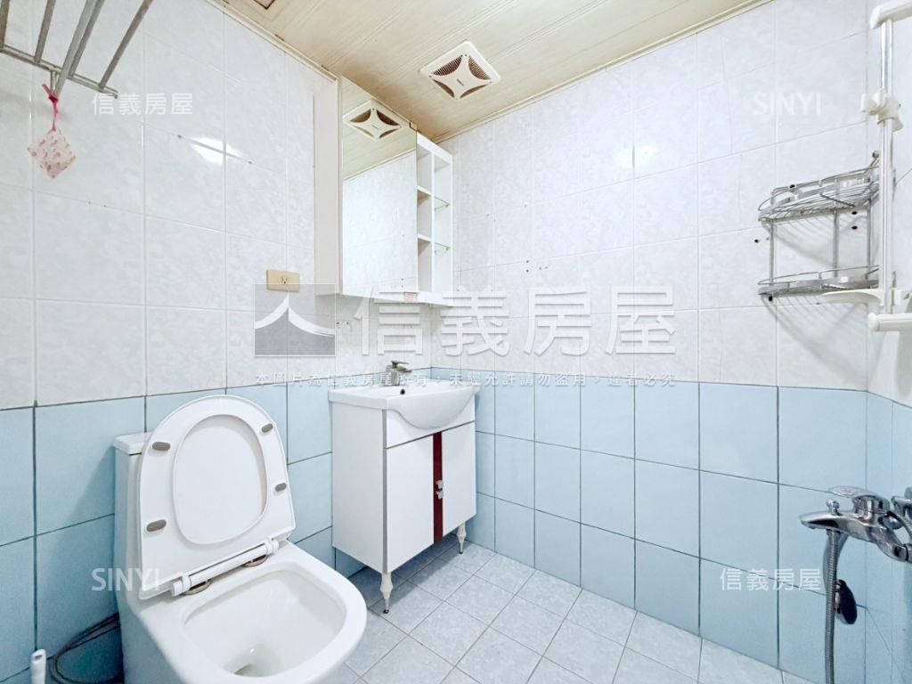 新案！中港世紀紅三房車位房屋室內格局與周邊環境