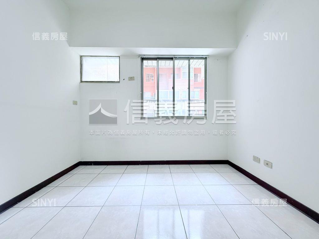 新案！中港世紀紅三房車位房屋室內格局與周邊環境