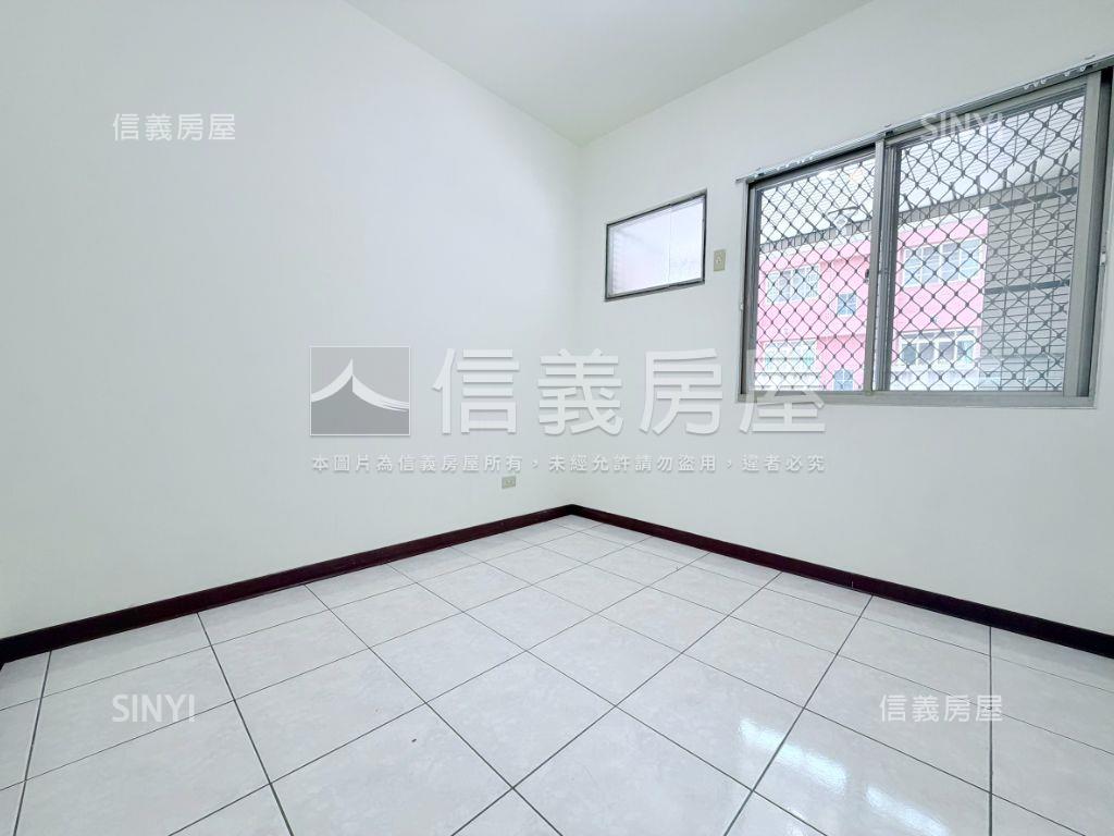 新案！中港世紀紅三房車位房屋室內格局與周邊環境