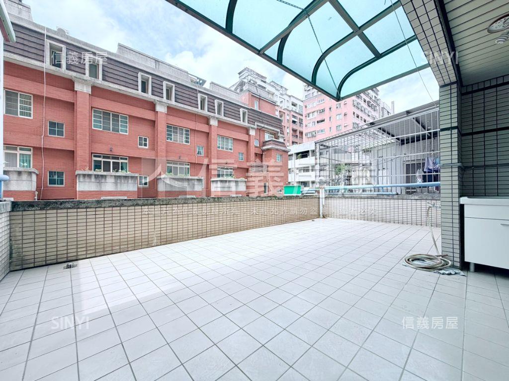 新案！中港世紀紅三房車位房屋室內格局與周邊環境